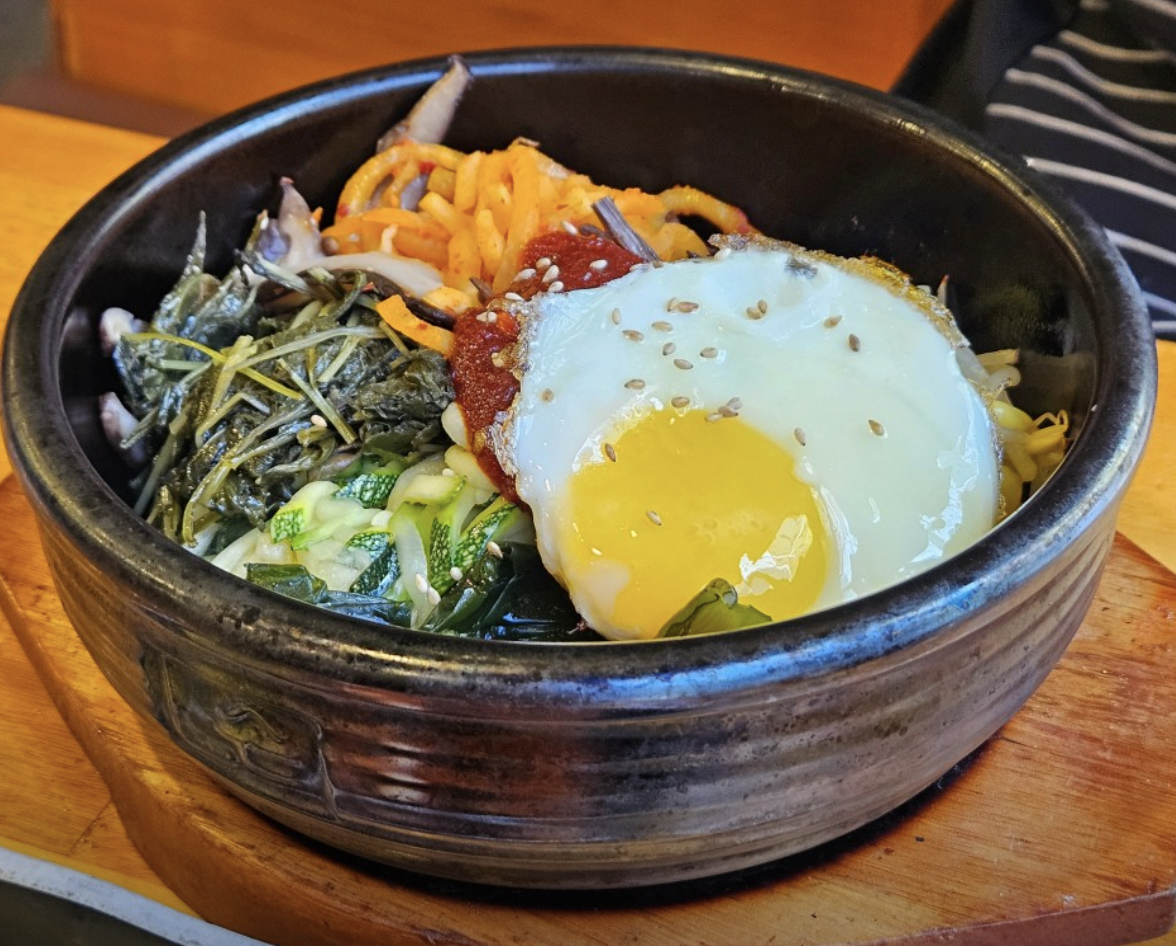 石焼ビビンバは「おこげ」がうまい